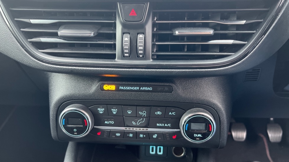 Used Ford Focus 2021 for sale - 76328197: Photo 12