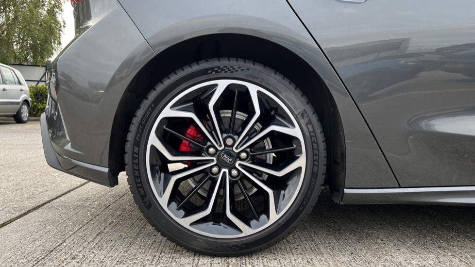 Used Ford Focus 2021 for sale - 76328197: Photo 19