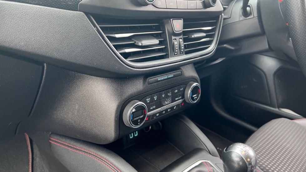 Used Ford Focus 2021 for sale - 76328197: Photo 50
