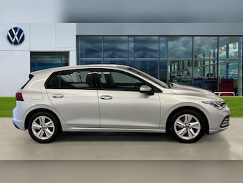 Used Volkswagen Golf 2023 for sale - 75652836: Photo