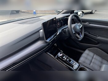 Used Volkswagen Golf 2025 for sale - 75484499: Photo
