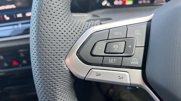 Used Volkswagen Golf 2025 for sale - 75484499: Photo 31