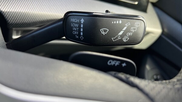 Used Volkswagen Golf 2025 for sale - 75484499: Photo 32