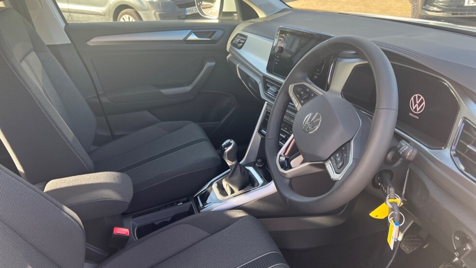 Used Volkswagen T-Roc 2025 for sale - 76870588: Photo 26