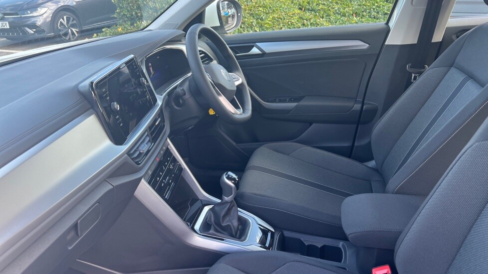 Used Volkswagen T-Roc 2025 for sale - 76870588: Photo 28