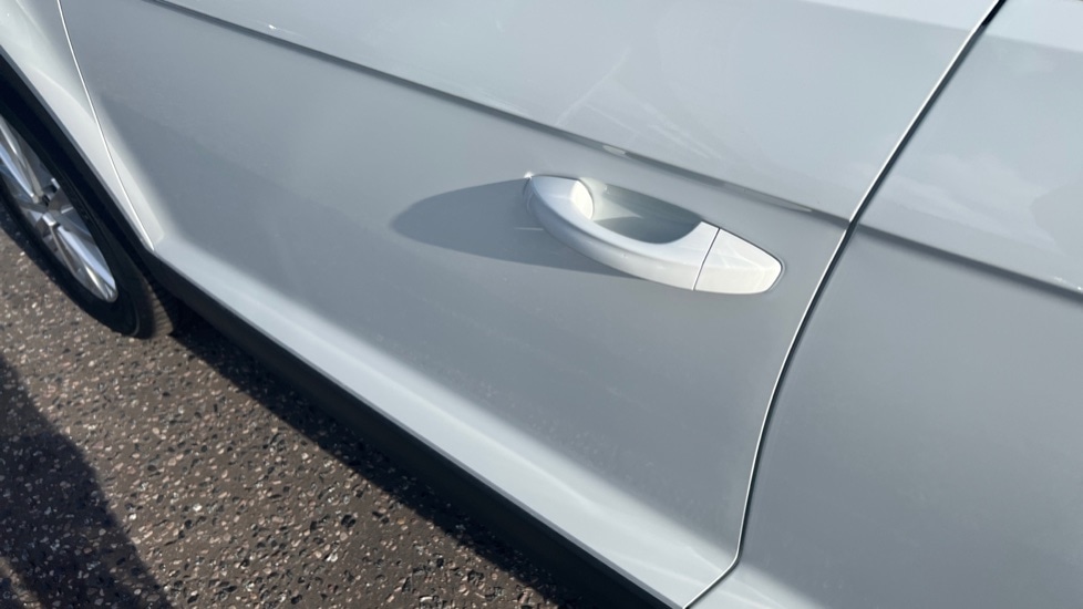 Used Volkswagen T-Roc 2025 for sale - 76870588: Photo 57