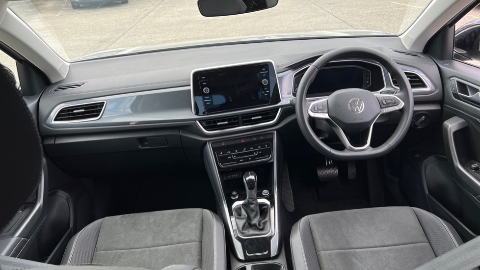 Used Volkswagen T-Roc 2023 for sale - 76441914: Photo 12