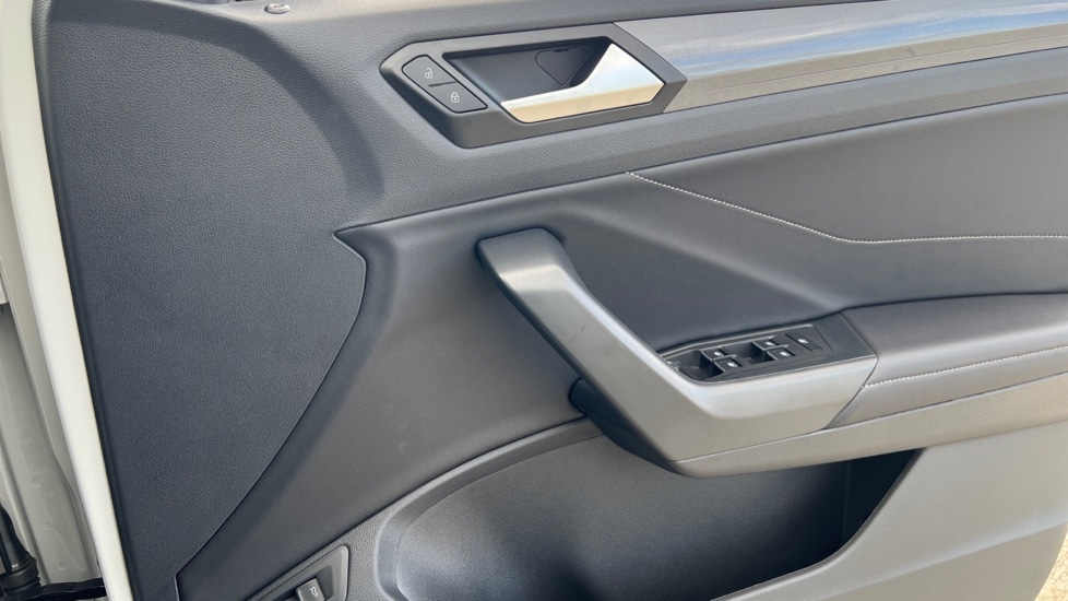 Used Volkswagen T-Roc 2023 for sale - 76441914: Photo 37