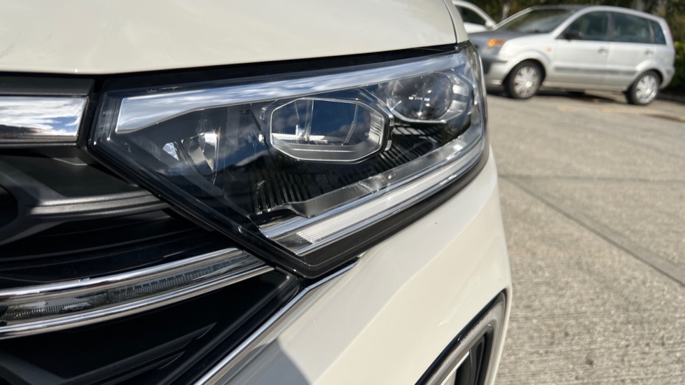 Used Volkswagen T-Roc 2023 for sale - 76441914: Photo 42