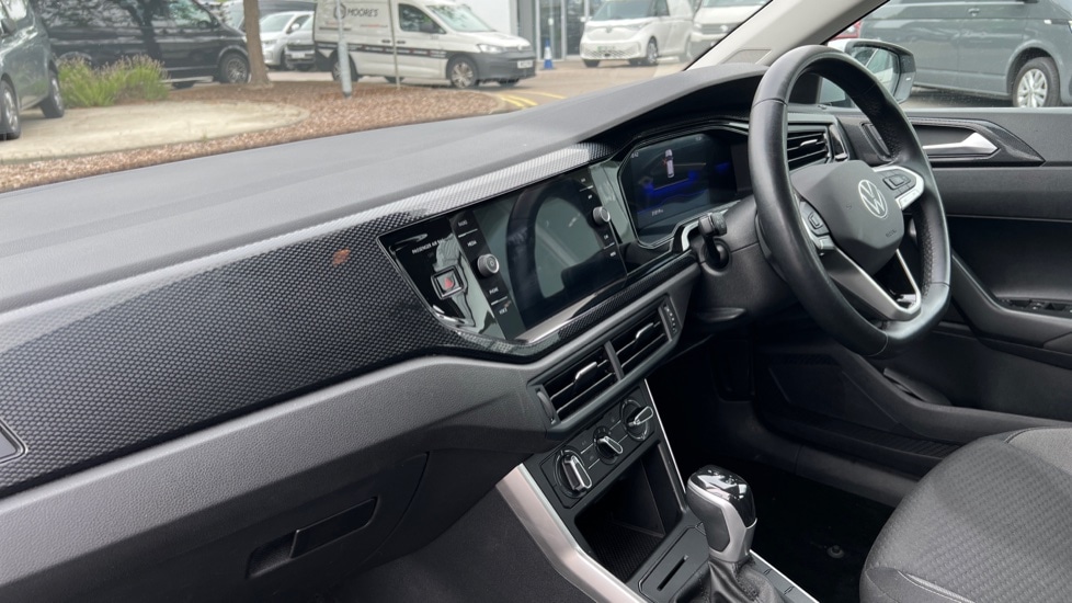 Used Volkswagen Polo 2023 for sale - 76140338: Photo 2