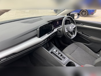 Used Volkswagen Golf 2021 for sale - 76404797: Photo