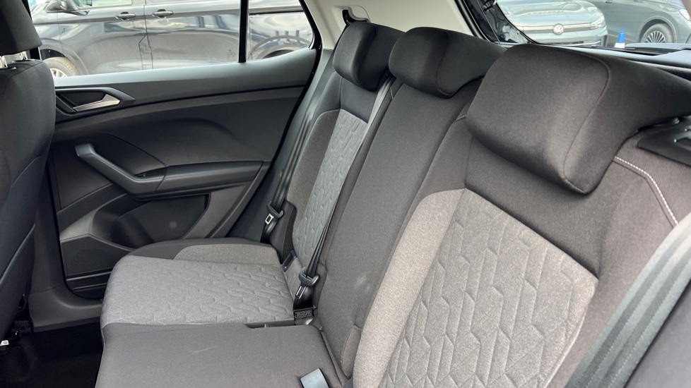 Used Volkswagen T-Cross 2025 for sale - 76873942: Photo 15