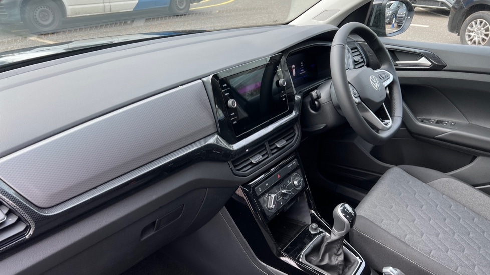 Used Volkswagen T-Cross 2025 for sale - 76873942: Photo 2