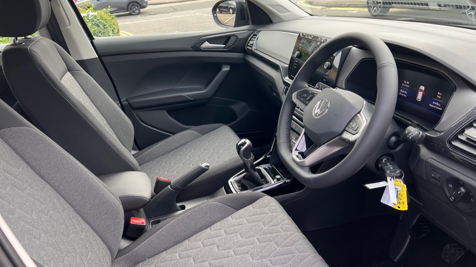 Used Volkswagen T-Cross 2025 for sale - 76873942: Photo 26