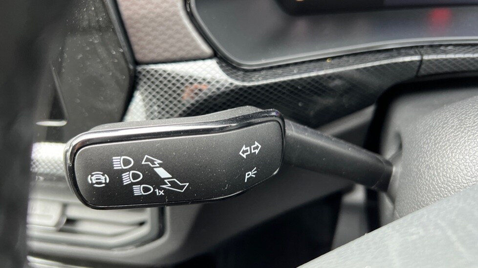 Used Volkswagen T-Cross 2025 for sale - 76873942: Photo 31