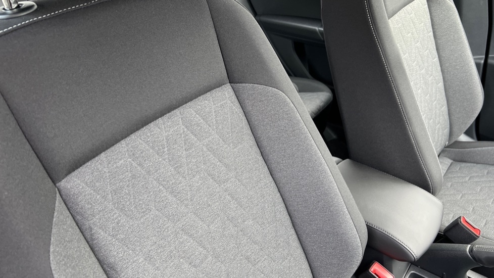 Used Volkswagen T-Cross 2025 for sale - 76873942: Photo 35