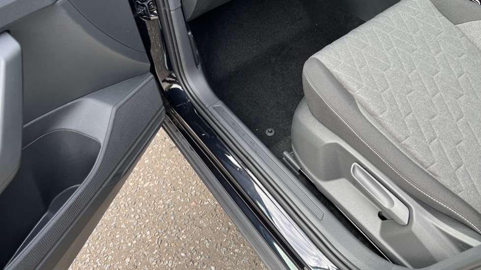 Used Volkswagen T-Cross 2025 for sale - 76873942: Photo 42