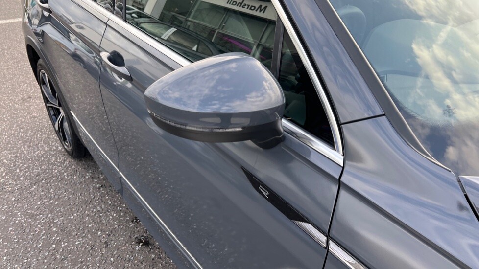 Used Volkswagen Tiguan 2021 for sale - 76593736: Photo 51