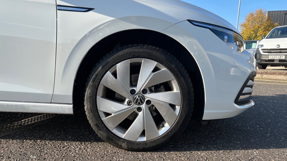 Used Volkswagen Golf 2024 for sale - 76871536: Photo 20