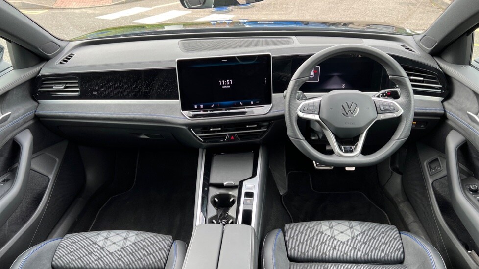 Used Volkswagen Passat 2025 for sale - 76021877: Photo 12