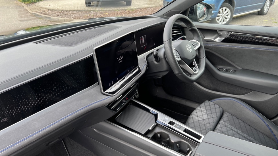 Used Volkswagen Passat 2025 for sale - 76021877: Photo 2