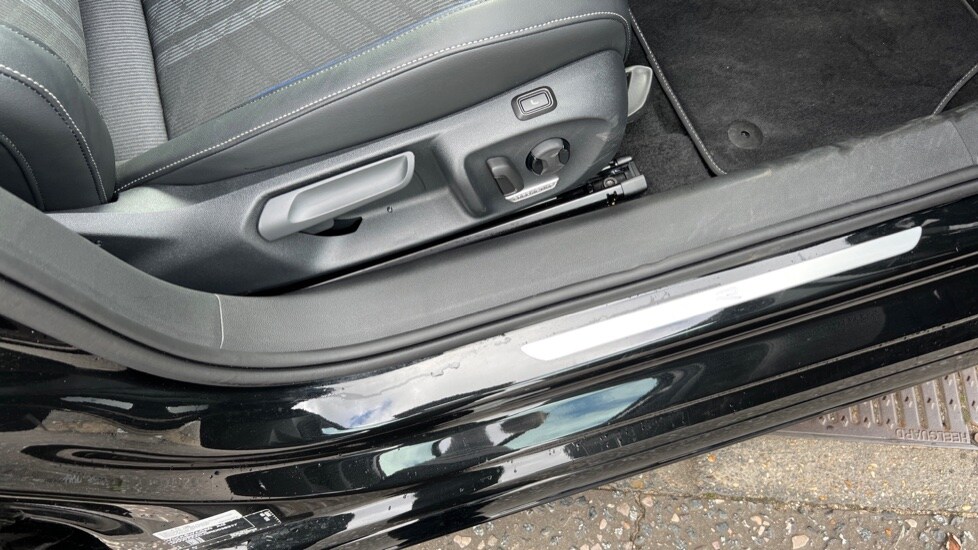 Used Volkswagen Passat 2025 for sale - 76021877: Photo 40