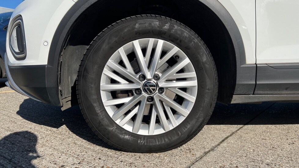 Used Volkswagen T-Roc 2023 for sale - 76328303: Photo 18