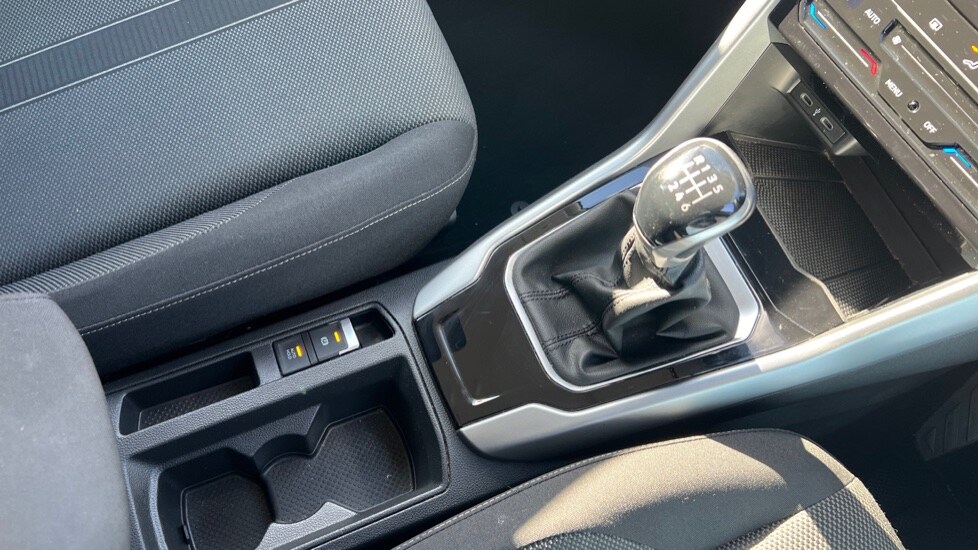 Used Volkswagen T-Roc 2023 for sale - 76328303: Photo 35