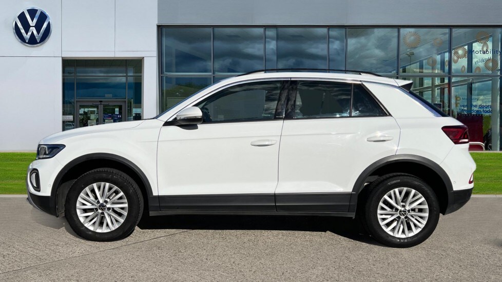 Used Volkswagen T-Roc 2023 for sale - 76328303: Photo 9