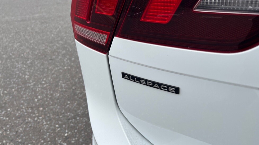 Used Volkswagen Tiguan Allspace 2023 for sale - 76008338: Photo 63