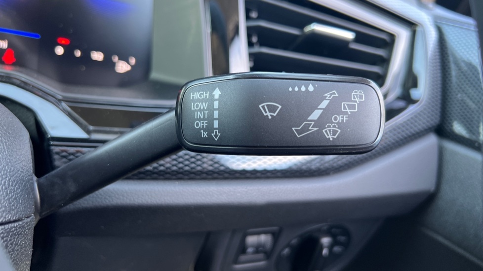 Used Volkswagen Taigo 2025 for sale - 76870576: Photo 32