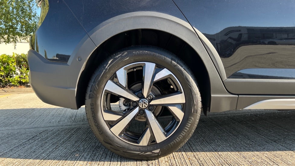 Used Volkswagen Taigo 2025 for sale - 76870576: Photo 5