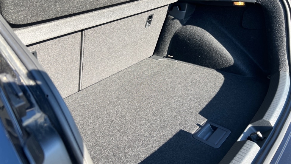 Used Volkswagen Taigo 2025 for sale - 76870576: Photo 60