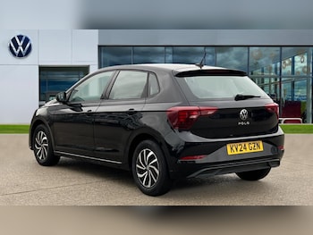 Used Volkswagen Polo 2024 for sale - 76660712: Photo