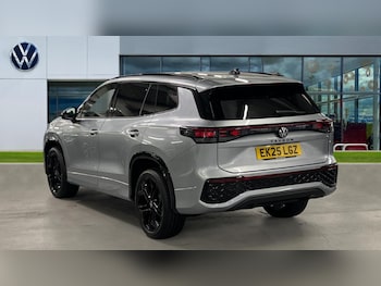 Used Volkswagen Touran 2025 for sale - 76872834: Photo