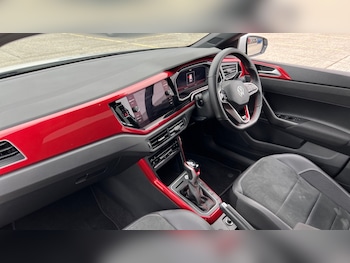 Used Volkswagen Polo 2023 for sale - 76154836: Photo 2