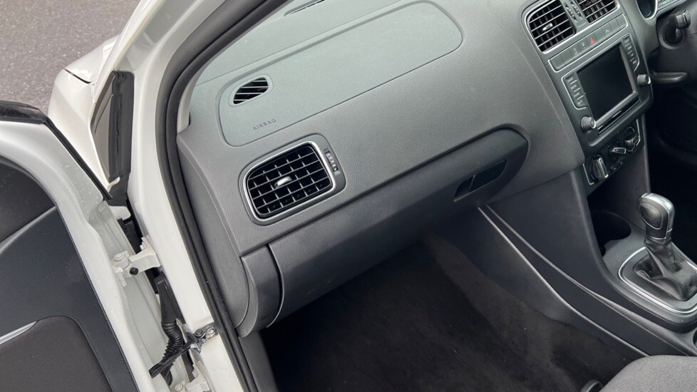 Used Volkswagen Polo 2016 for sale - 76999258: Photo 43