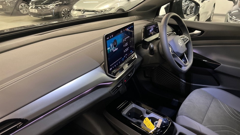 Used Volkswagen ID.4 2025 for sale - 76869423: Photo 2