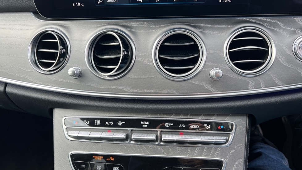 Used Mercedes-Benz E Class 2022 for sale - 76328338: Photo 12