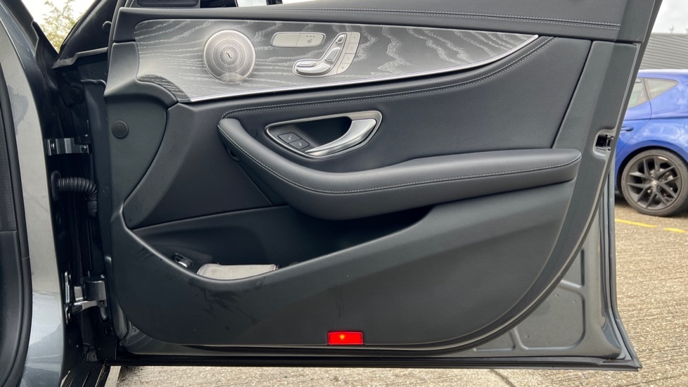 Used Mercedes-Benz E Class 2022 for sale - 76328338: Photo 30