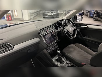 Used Volkswagen Tiguan 2019 for sale - 76372856: Photo