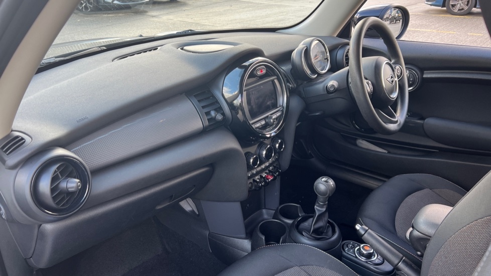 Used MINI Hatch 2019 for sale - 77060642: Photo 10