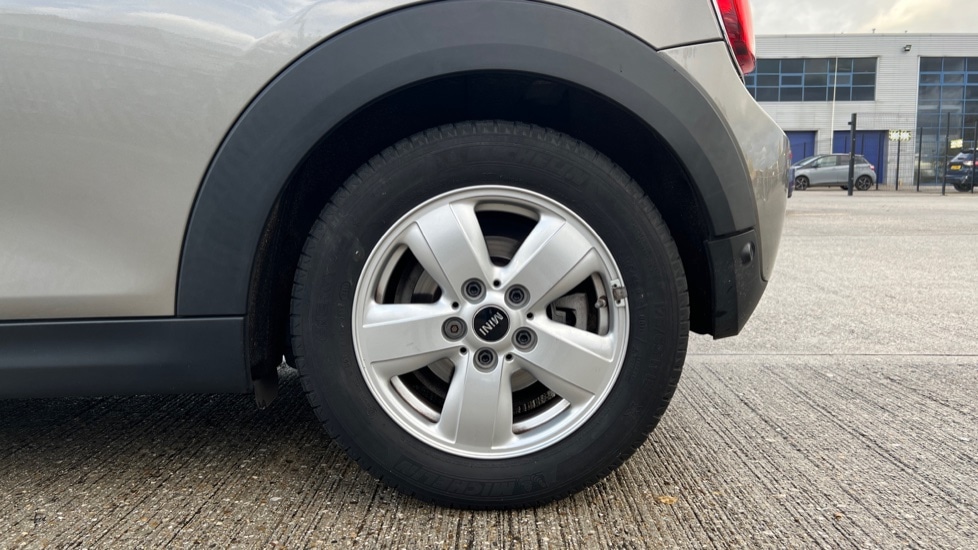 Used MINI Hatch 2019 for sale - 77060642: Photo 18