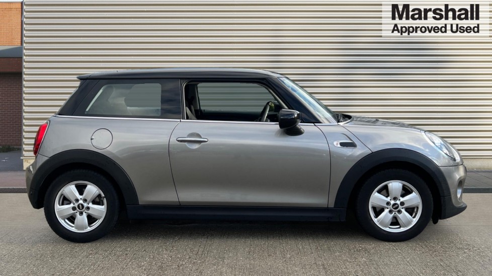 Used MINI Hatch 2019 for sale - 77060642: Photo 2