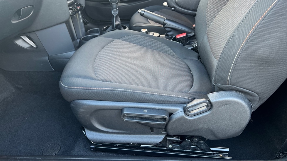 Used MINI Hatch 2019 for sale - 77060642: Photo 32