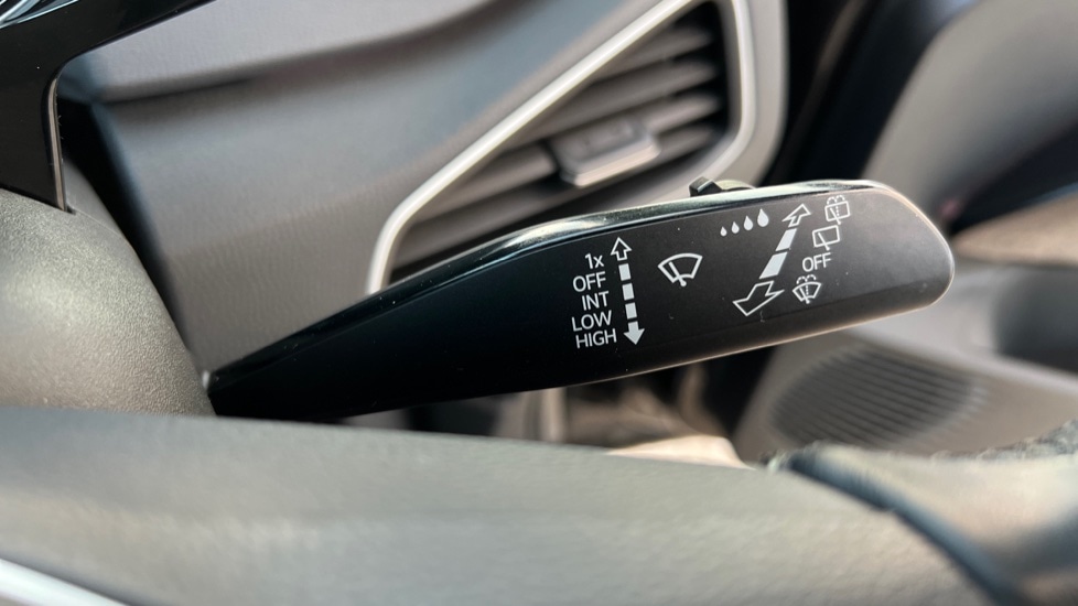 Used Volkswagen ID.3 2021 for sale - 76652431: Photo 32