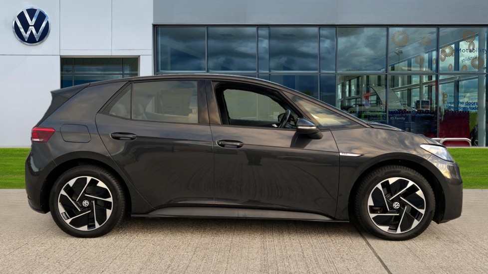 Used Volkswagen ID.3 2021 for sale - 76847079: Photo 4