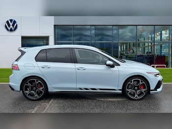 Used Volkswagen Golf 2025 for sale - 76842189: Photo