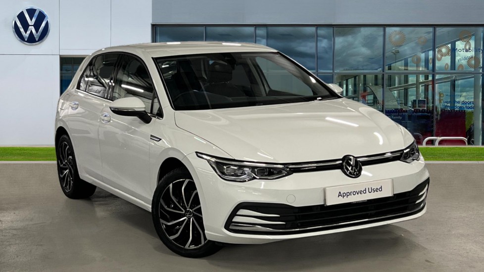 Used Volkswagen Golf 2023 for sale - 76874838: Photo 1