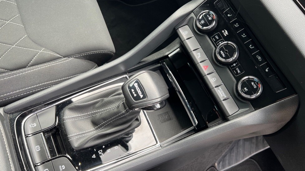 Used Skoda Karoq 2024 for sale - 76183917: Photo 52